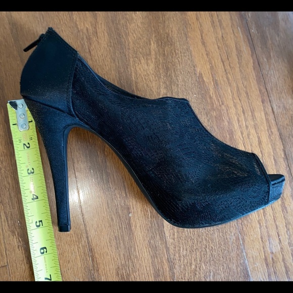 Elle Black Lace Peep-Toe Heels - Picture 8 of 8